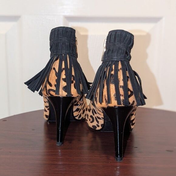 J. Renee Size 6M Saharra Leopard Print Fringe Peep-Toe Ankle Boot - Picture 5 of 8